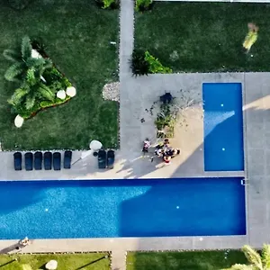 apartamento-muy-centrico-y-con-alberca.hotelspuertovallarta.org/