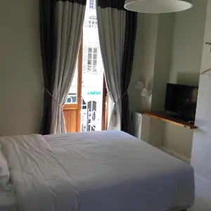 With A Vue 2*, Nizza Francia